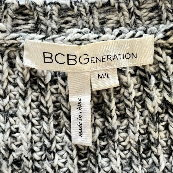 BCBGeneration Chalk Combo Chunky Knit Sweater Cozy Size M/L Relaxed Fit Fall - Picture 6 of 8